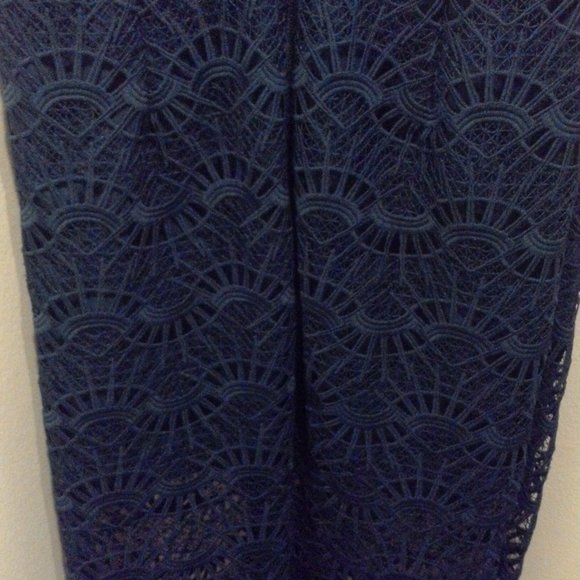 Bardot Pre-owned Lace Dress in size US 8/M - Picture 4 of 7